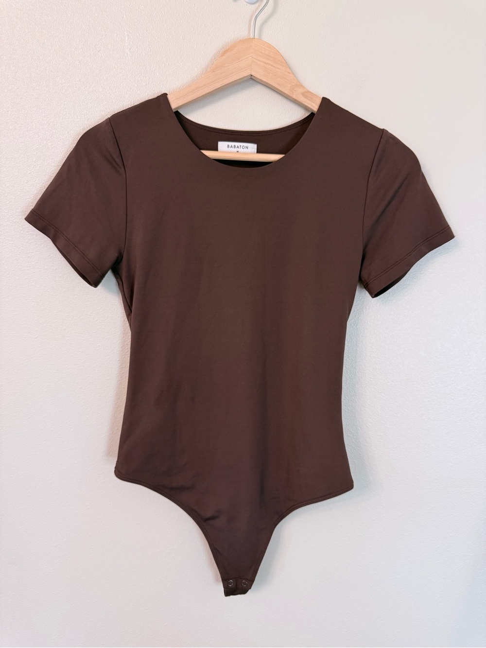 Babaton Contour Short Sleeve Bodysuit Chocolate Brown Size M - Picture 4 of 9